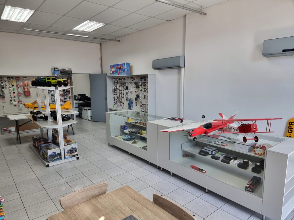 Shop (2) Shop (2)